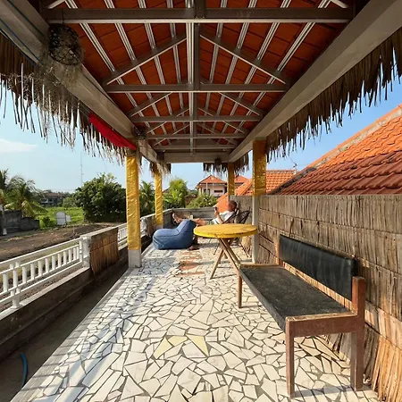 Putri Malu Residence Guest House